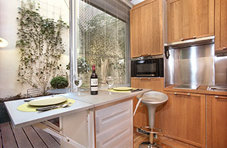 One can write dozens and dozens of sentences singing the praises of an apartment, but quality photographs can show how nice the place is right away, and what its like to stay there.