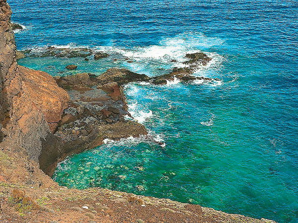 Gomera’s coastline is characterized by cliffs such as these, the island has very few beaches.