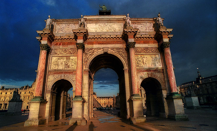 La face occidentale de l’Arc de Triomphe du Carrousel.