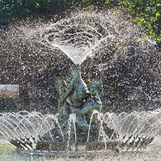 Le Bassin Soufflot, the fountain in place Edmond Rostand next to the Luxembourg Gardens.