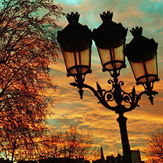 Un coucher de soleil sur l’île de la Cité et la Rive gauche.