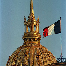 Le dôme au sommet de l’église Saint-Louis des Invalides.