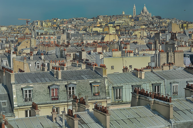 The southern side of Montmartre and Sacré-Cœur seen from the 9th arrondissement.