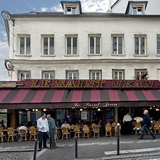Le Saint-Jean, a restaurant on rue des Abbesses in Montmartre.