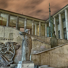 The southern side of palais de Tokyo at night.