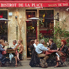 Le restaurant Au Bistrot de la Place dans la place Sainte-Catherine.