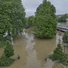 Square du Vert-Galant covered by the flooded River Seine in June 2016.