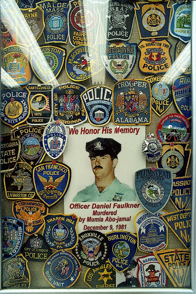 Un mémorial au policier Daniel Faulkner à Piladelphie.
