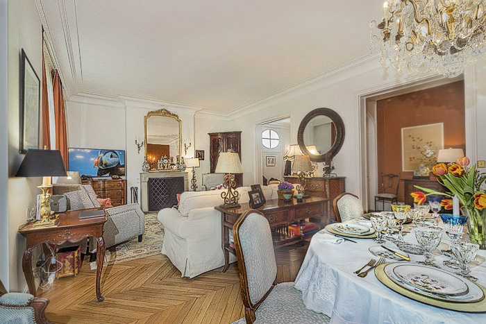 Un appartement sur l’Avenue de la Bourdonnais à Paris