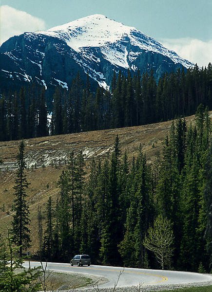 La route menant à Lake Louise, Alberta.