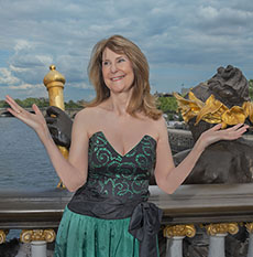 Portraits de Patricia Killeen sur le pont Alexandre III.